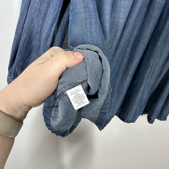 Loft Womens L Chambray Smoked Lyocell Blue Long Sleeve Blouse Casual Lightweight - Picture 4 of 6